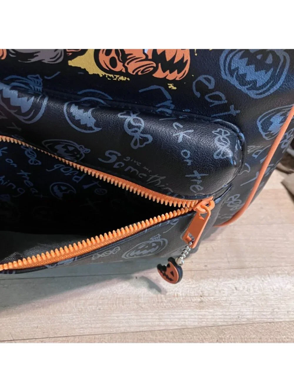 Trick R Treat Unisex Sam Halloween Hot Topic Mini Backpack Black Orange HA NWT